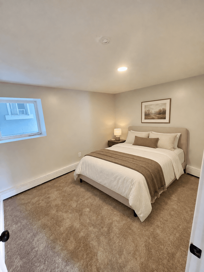 Morgantown Apartment: 300 McLane Ave