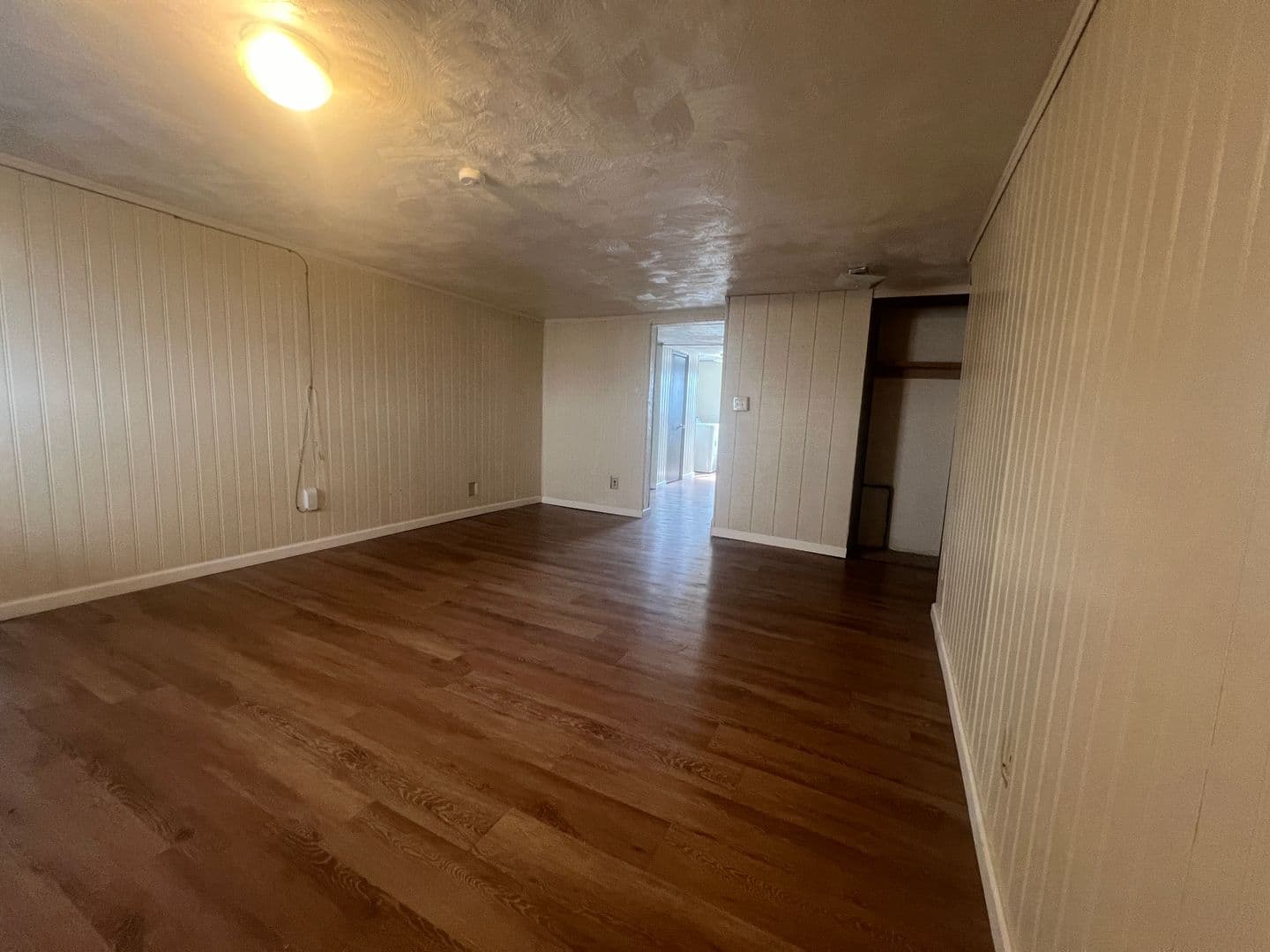 Morgantown Apartment: 160 6th street