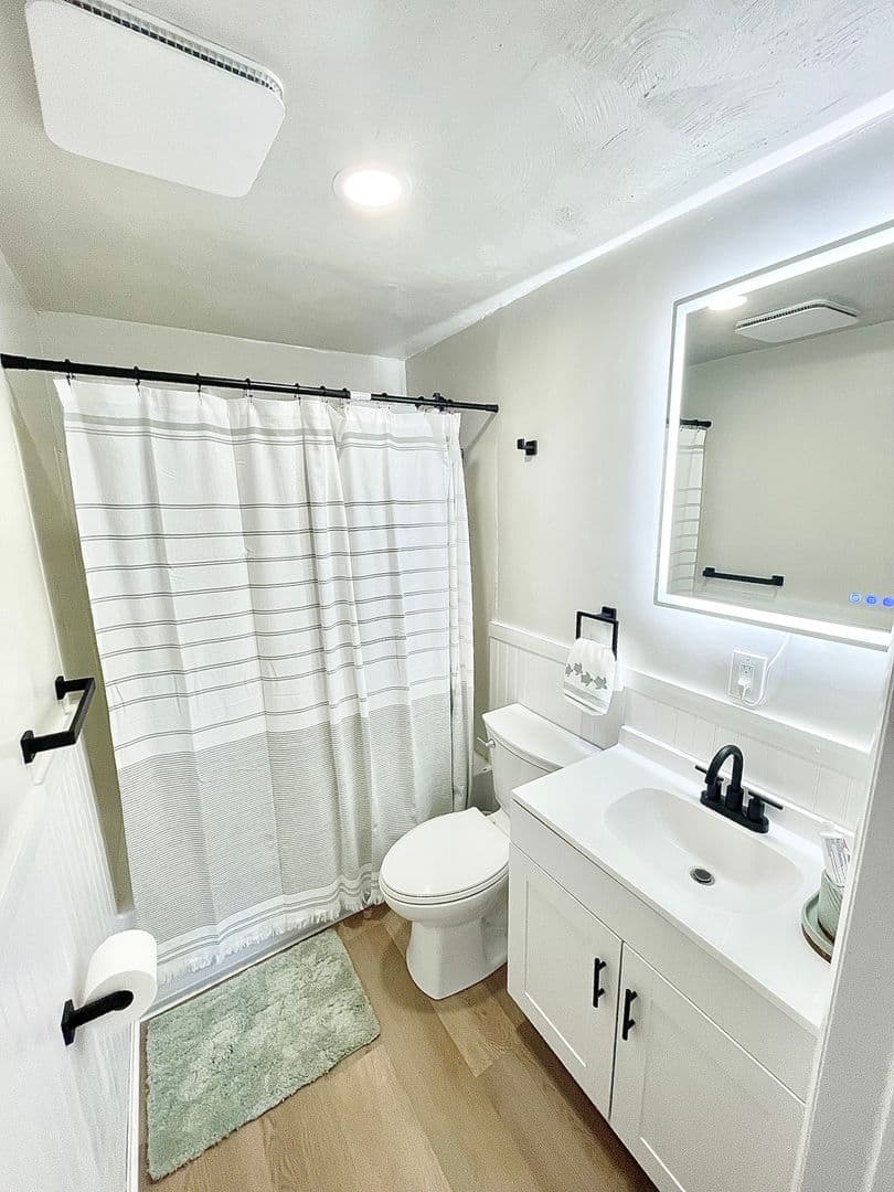 Morgantown Apartment: 300 McLane Ave