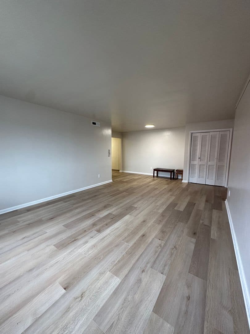 Morgantown Apartment: 777 Chestnut Ridge Road