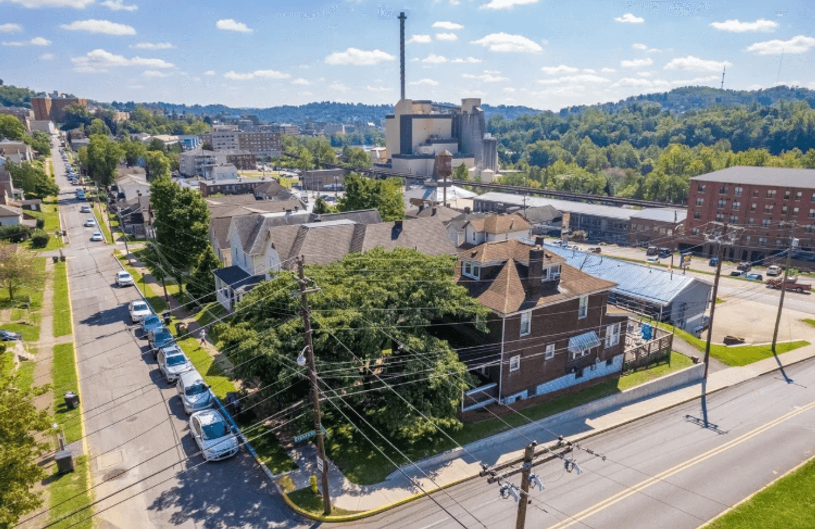 Morgantown House: 729 McLane Avenue