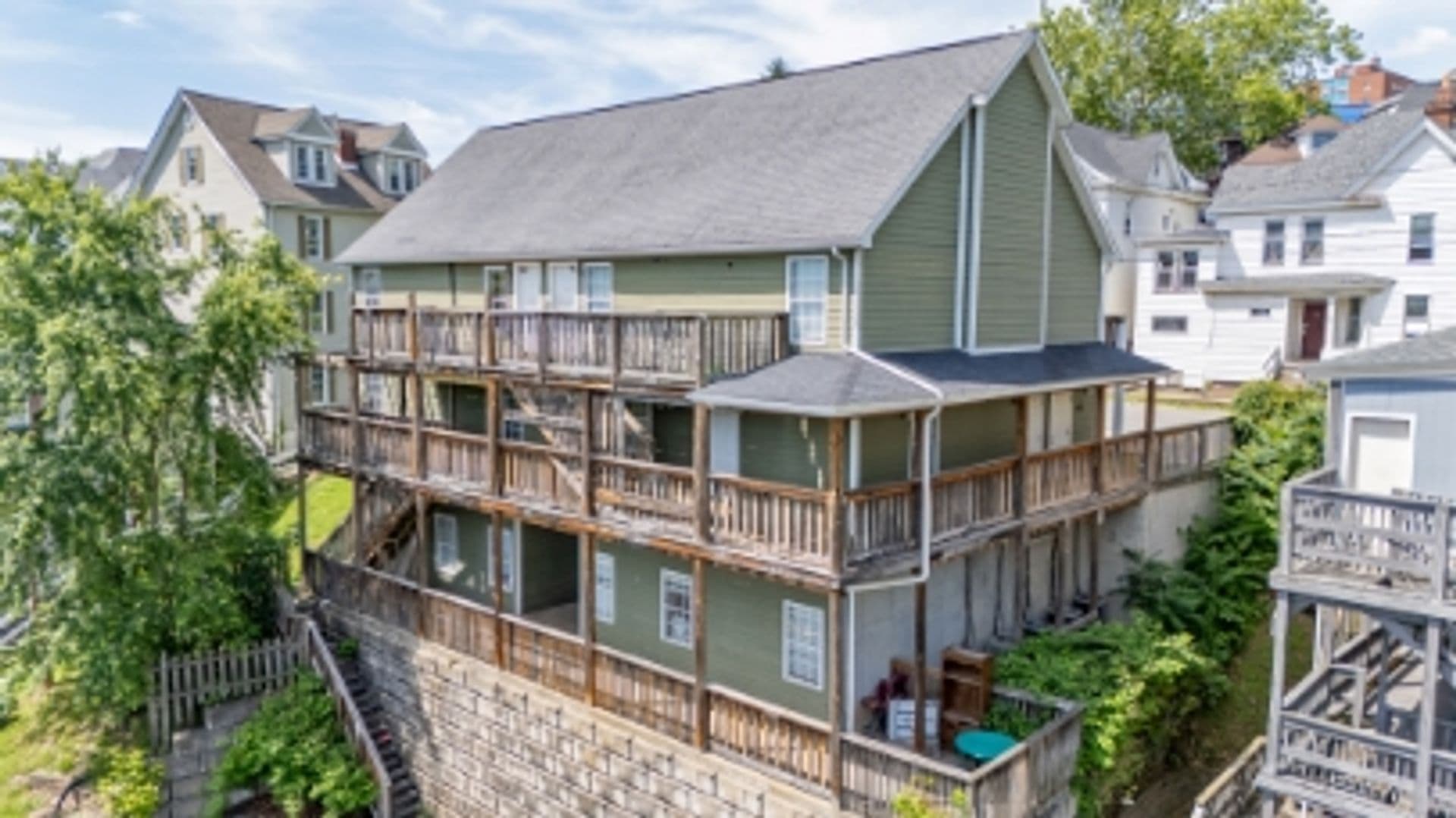 Morgantown Apartment: 400 Forest Avenue