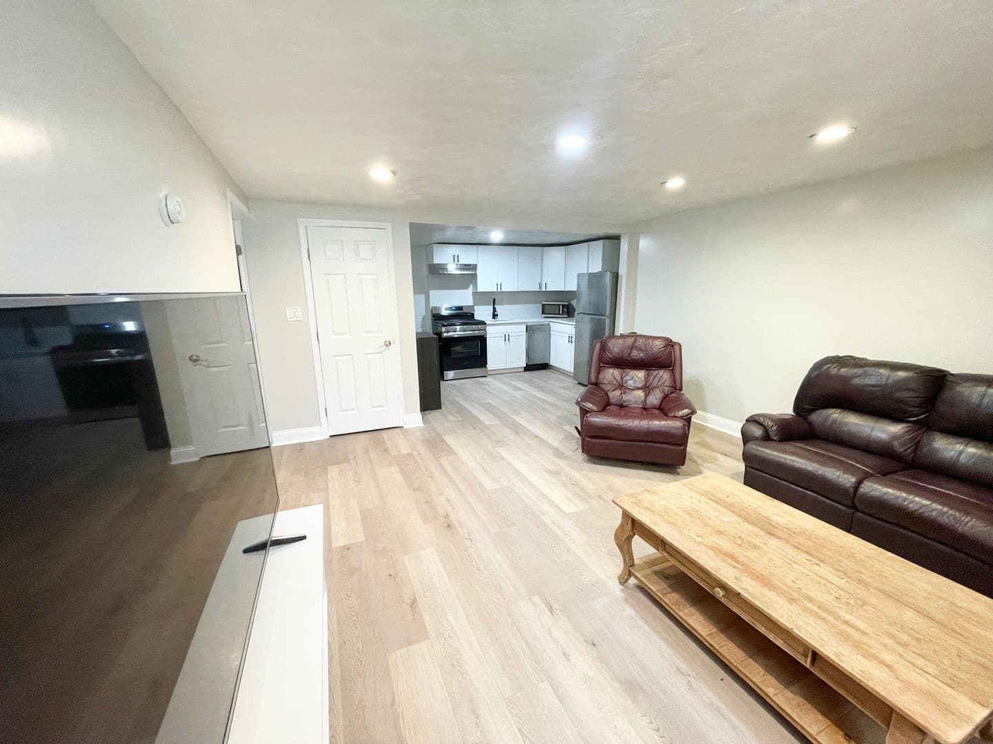 Morgantown Apartment: 300 McLane Ave
