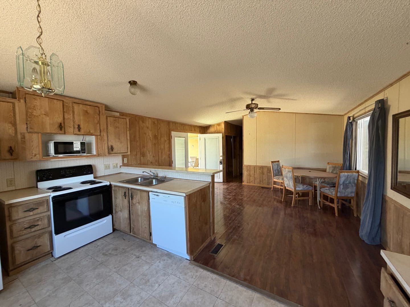 Mesa House: 5735 E McDowell Rd Lot 212