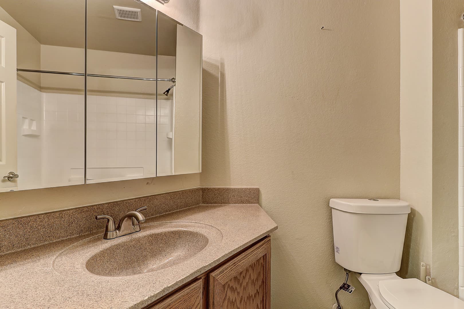 Mesa House: 1331 W Baseline Rd