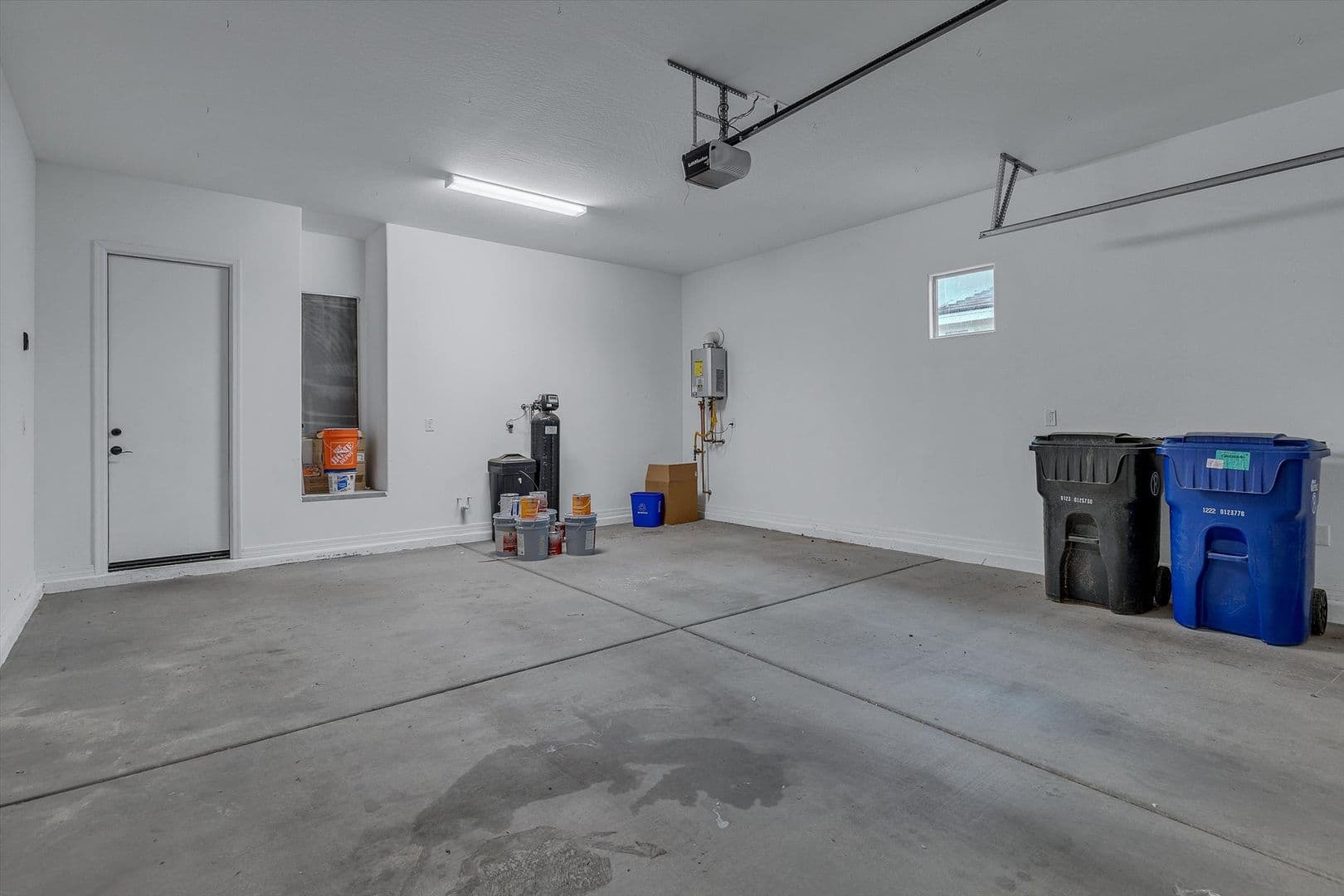 Mesa House: 10818 E Telsa Ave