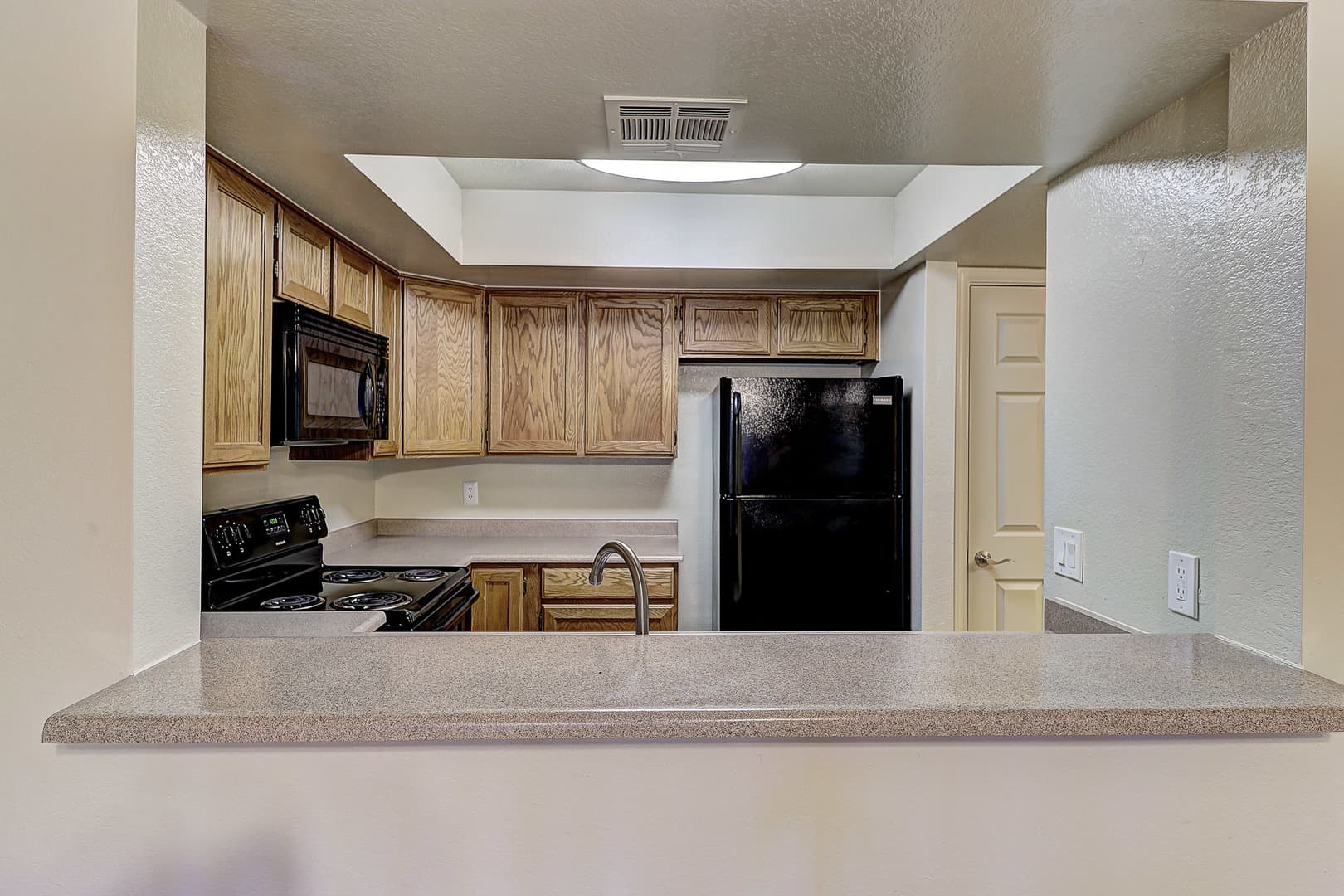Mesa House: 1331 W Baseline Rd