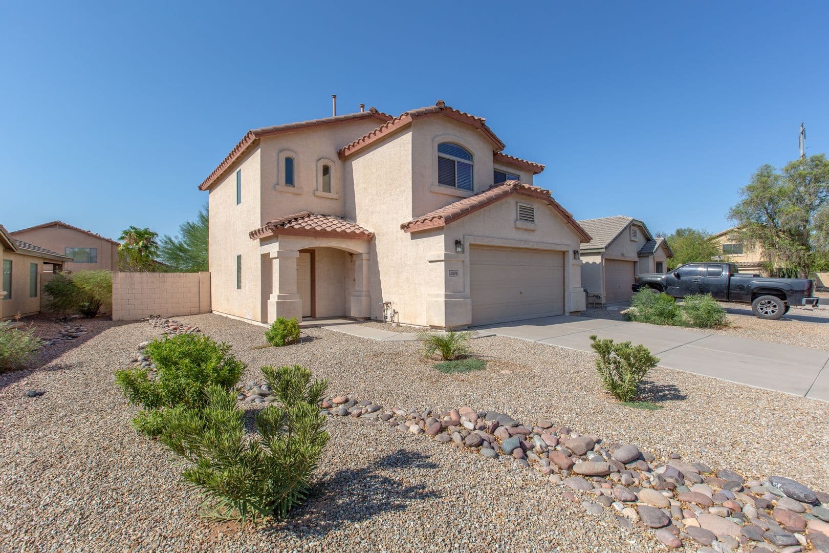 Maricopa House: 41294 W Pryor Ln