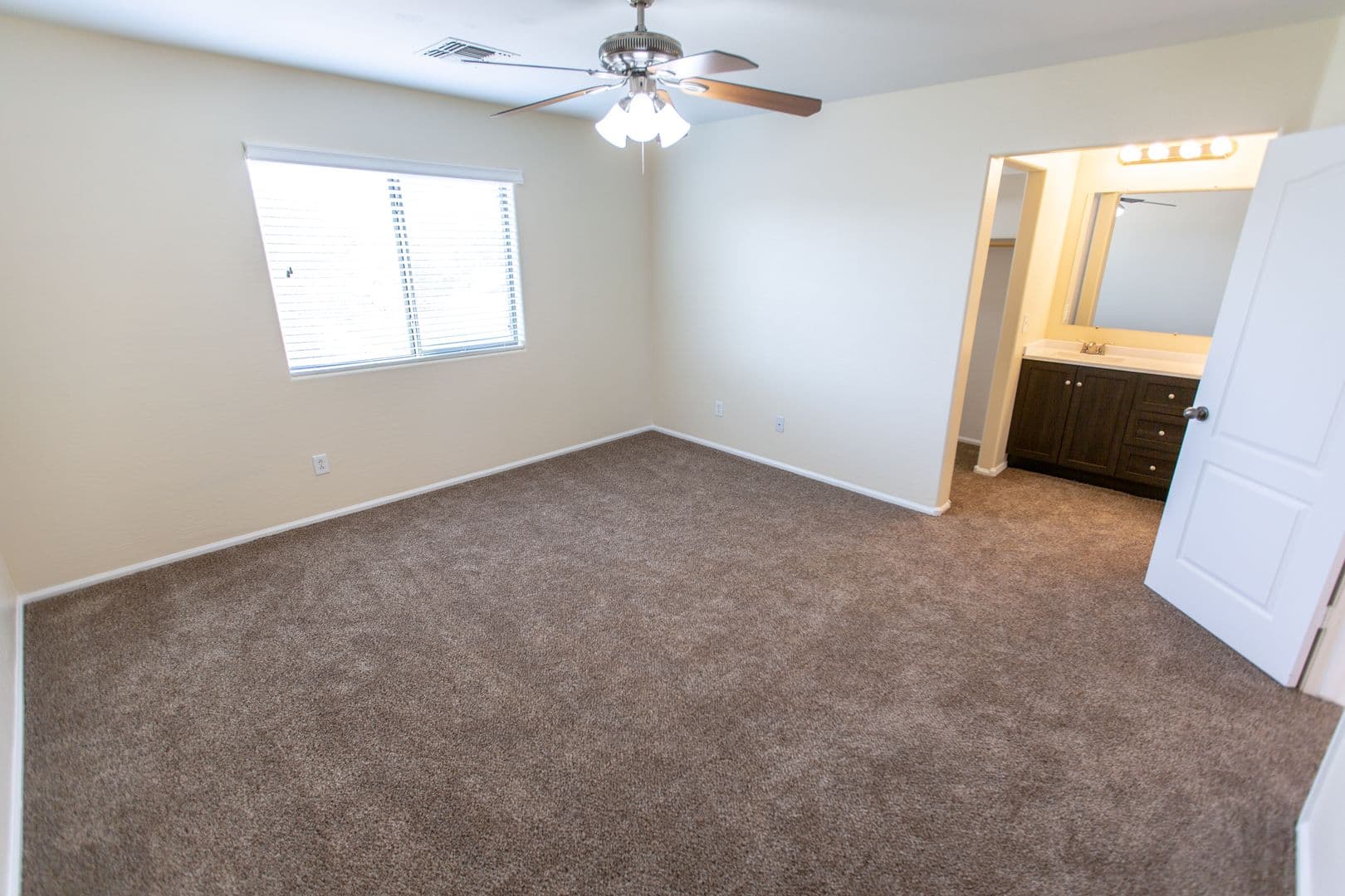 Maricopa House: 41294 W Pryor Ln