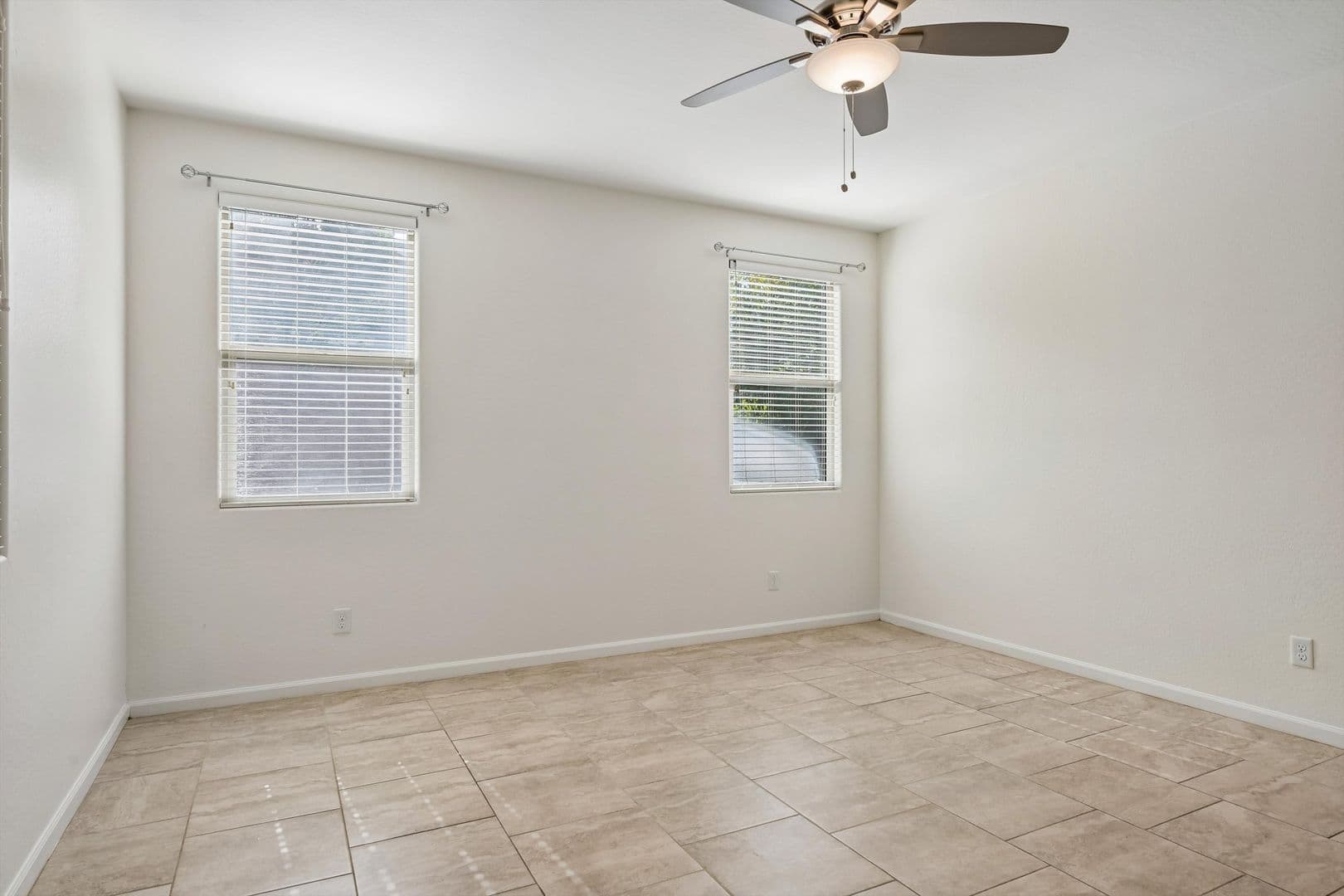 Mesa House: 10517 E Sebring Ave