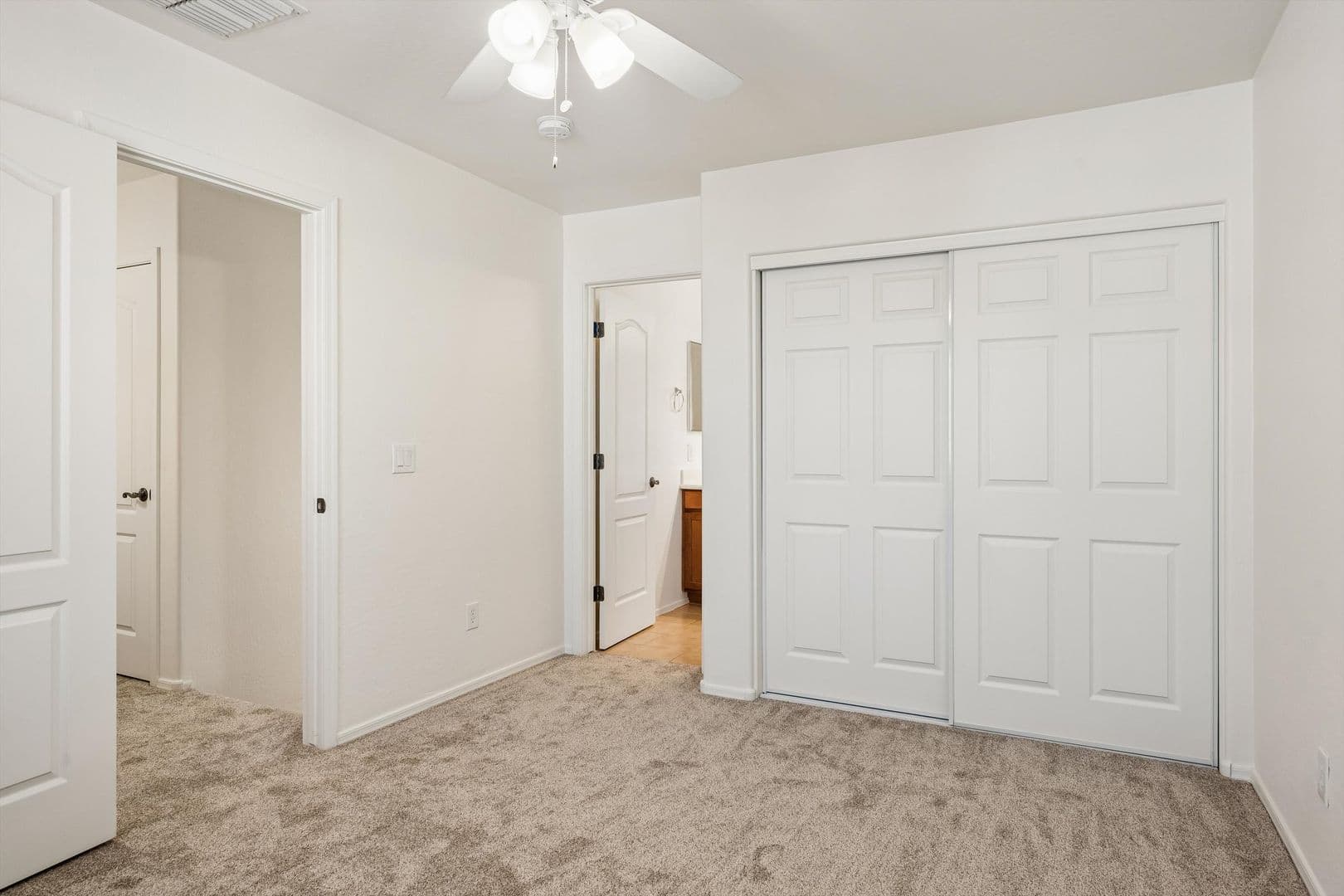 Gilbert House: 4256 E Carla Vista Dr