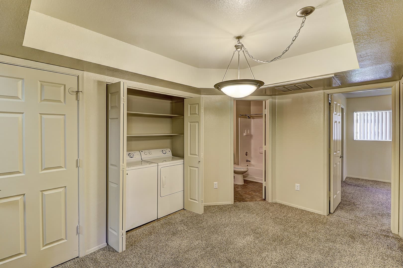 Mesa House: 1331 W Baseline Rd