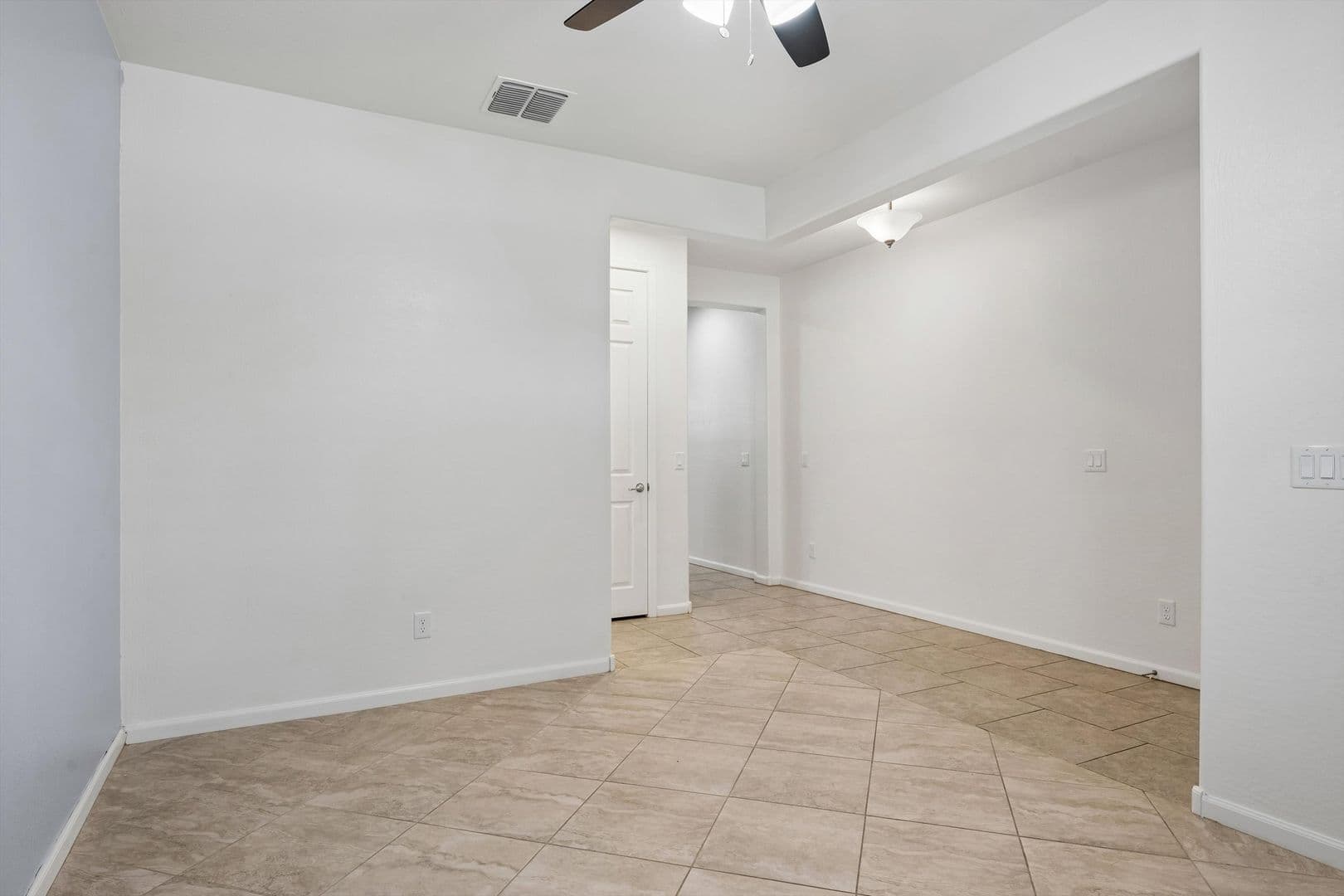 Mesa House: 10517 E Sebring Ave