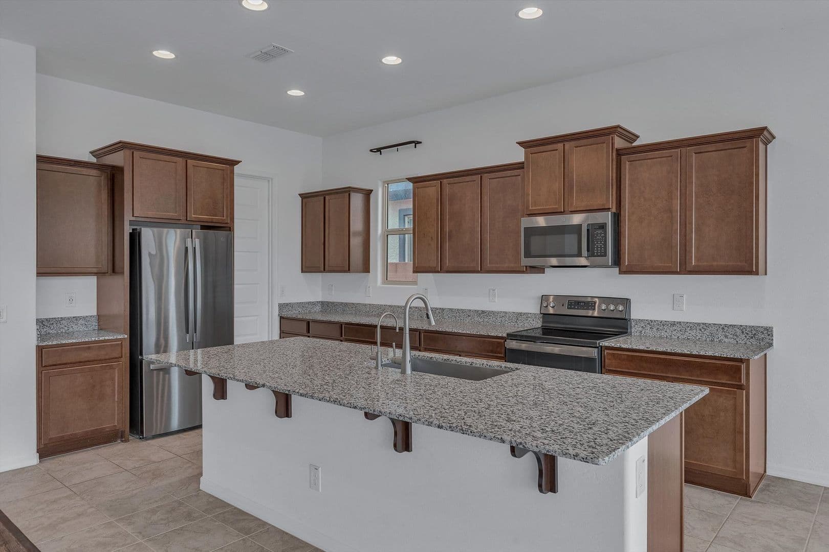 Mesa House: 10818 E Telsa Ave