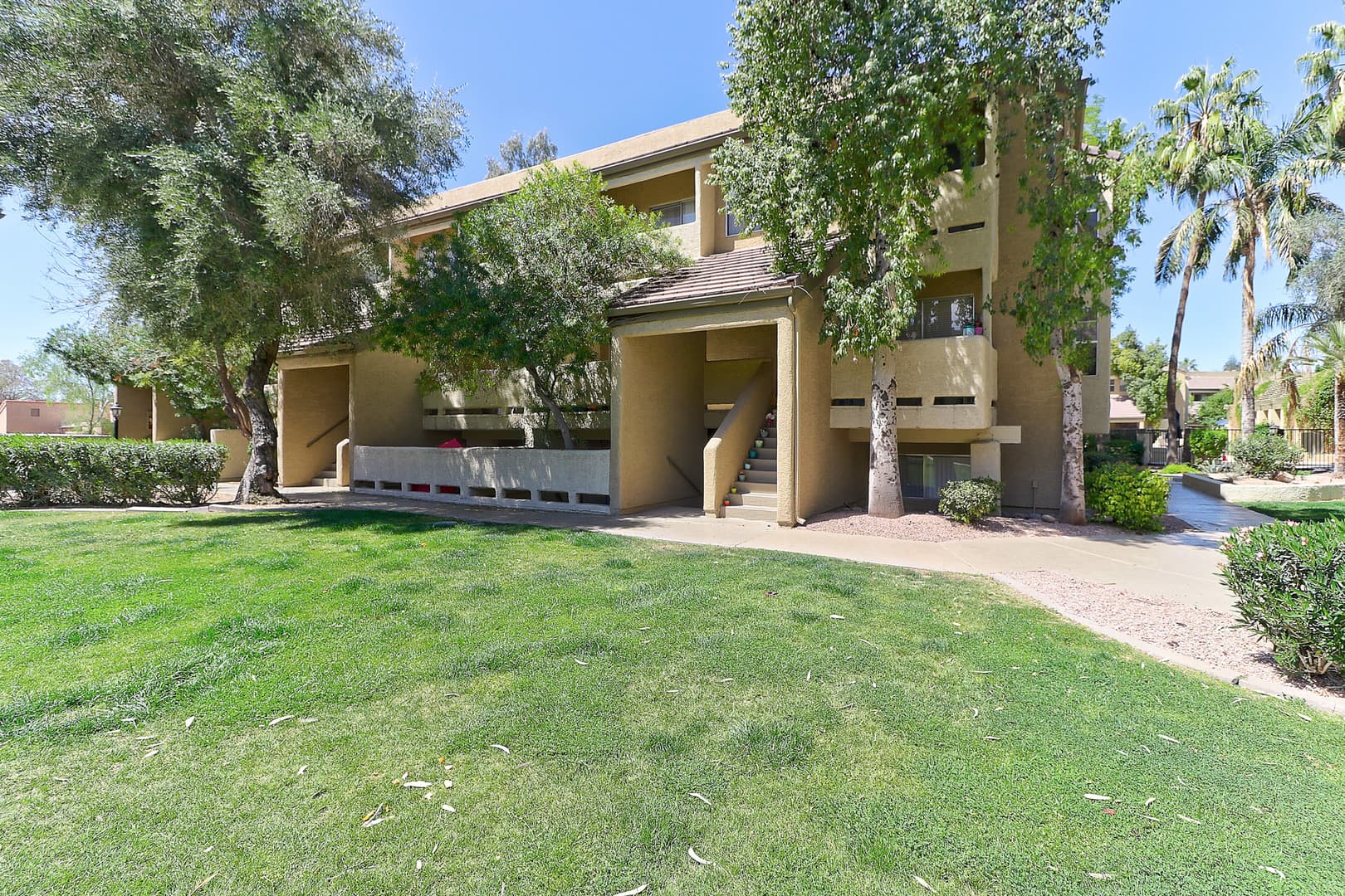 Mesa House: 1331 W Baseline Rd