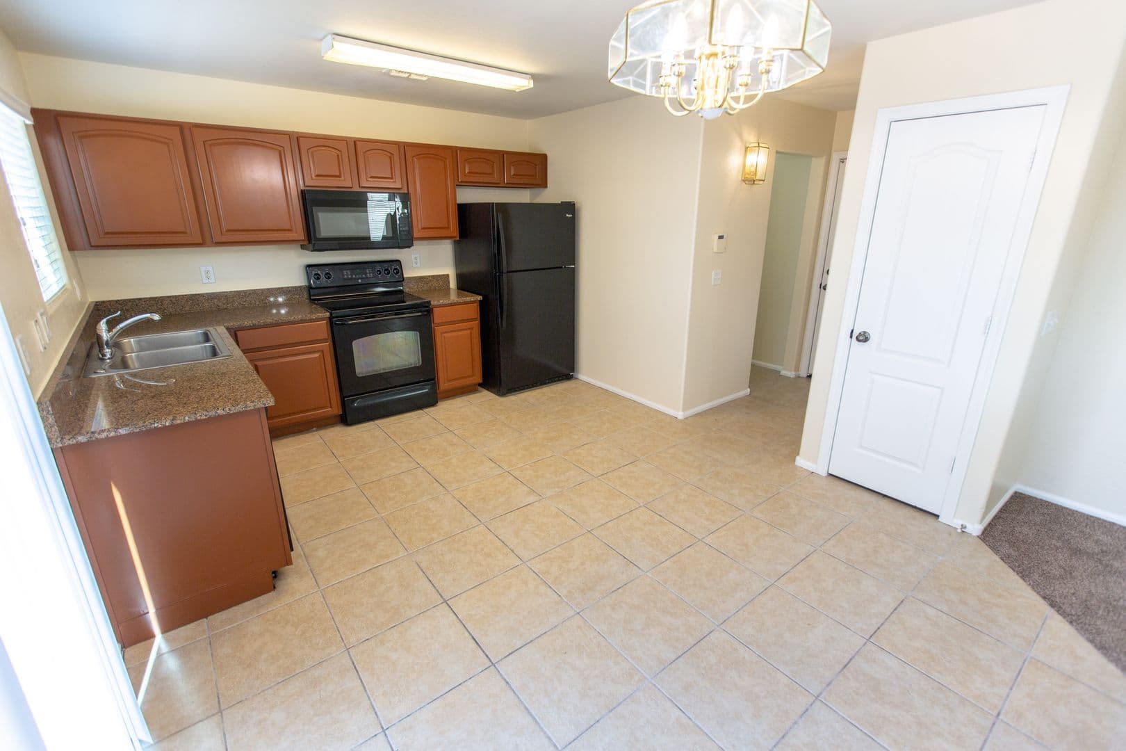Maricopa House: 41294 W Pryor Ln