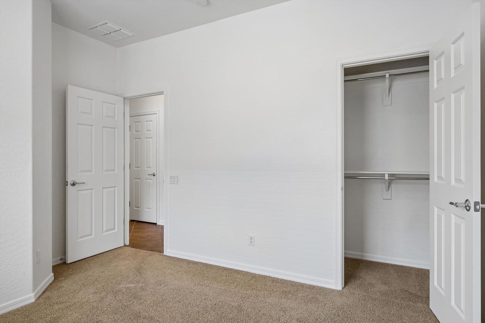 Mesa House: 11130 E Serafina Ave