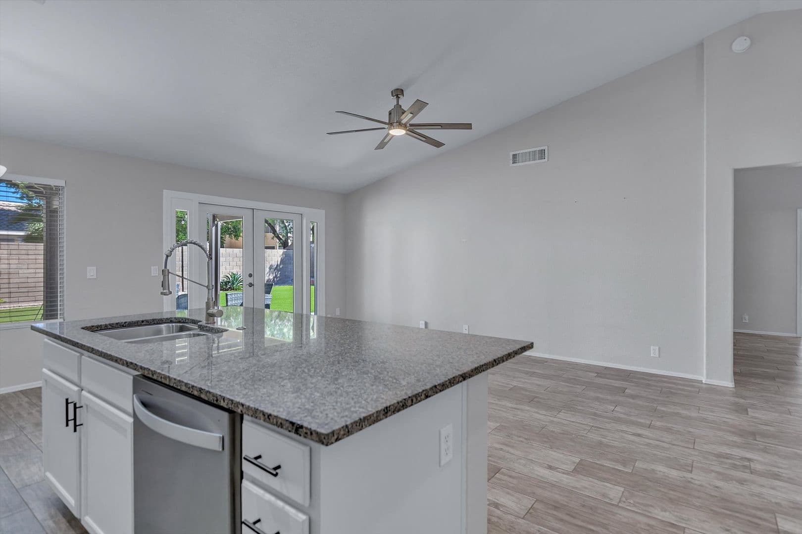 Mesa House: 6544 E Russell St