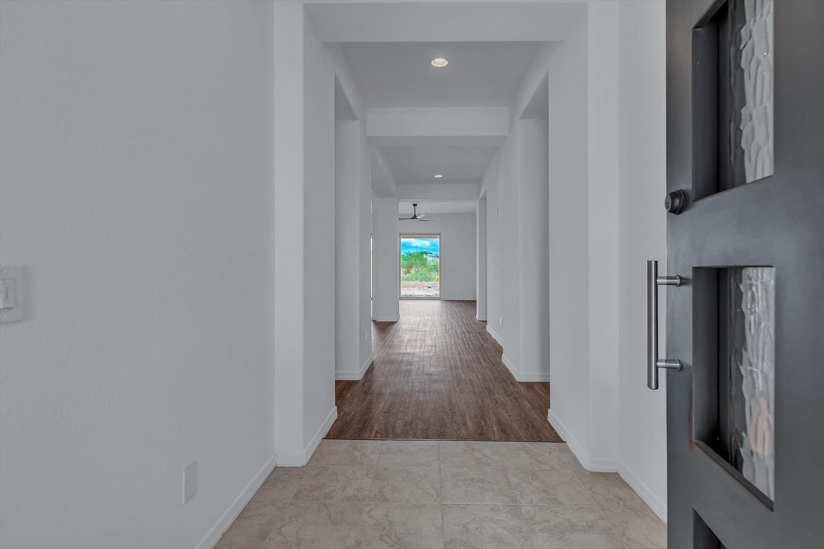 Mesa House: 10818 E Telsa Ave