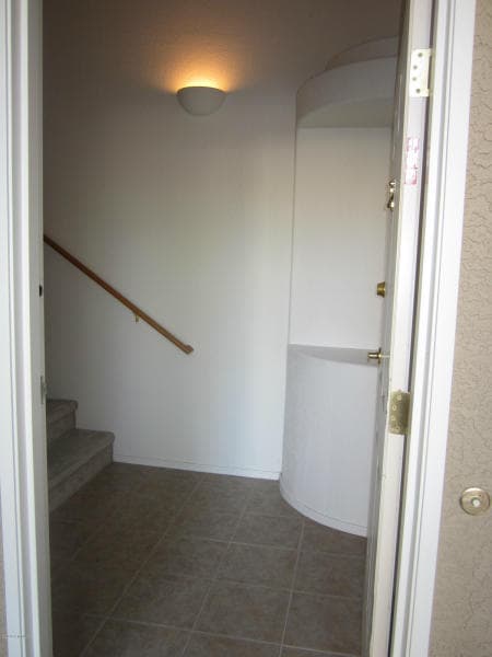 Mesa House: 1335 E June St