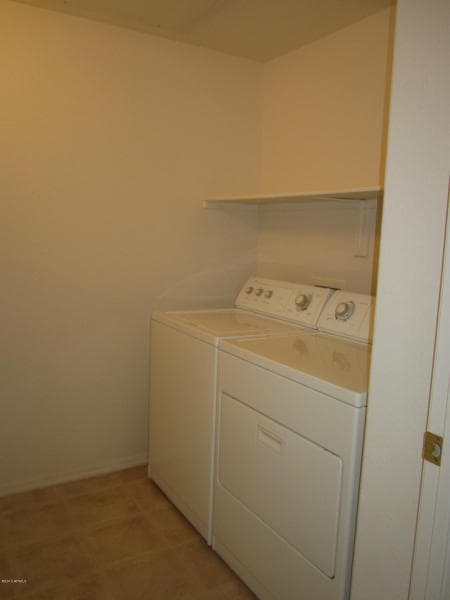 Mesa House: 1335 E June St