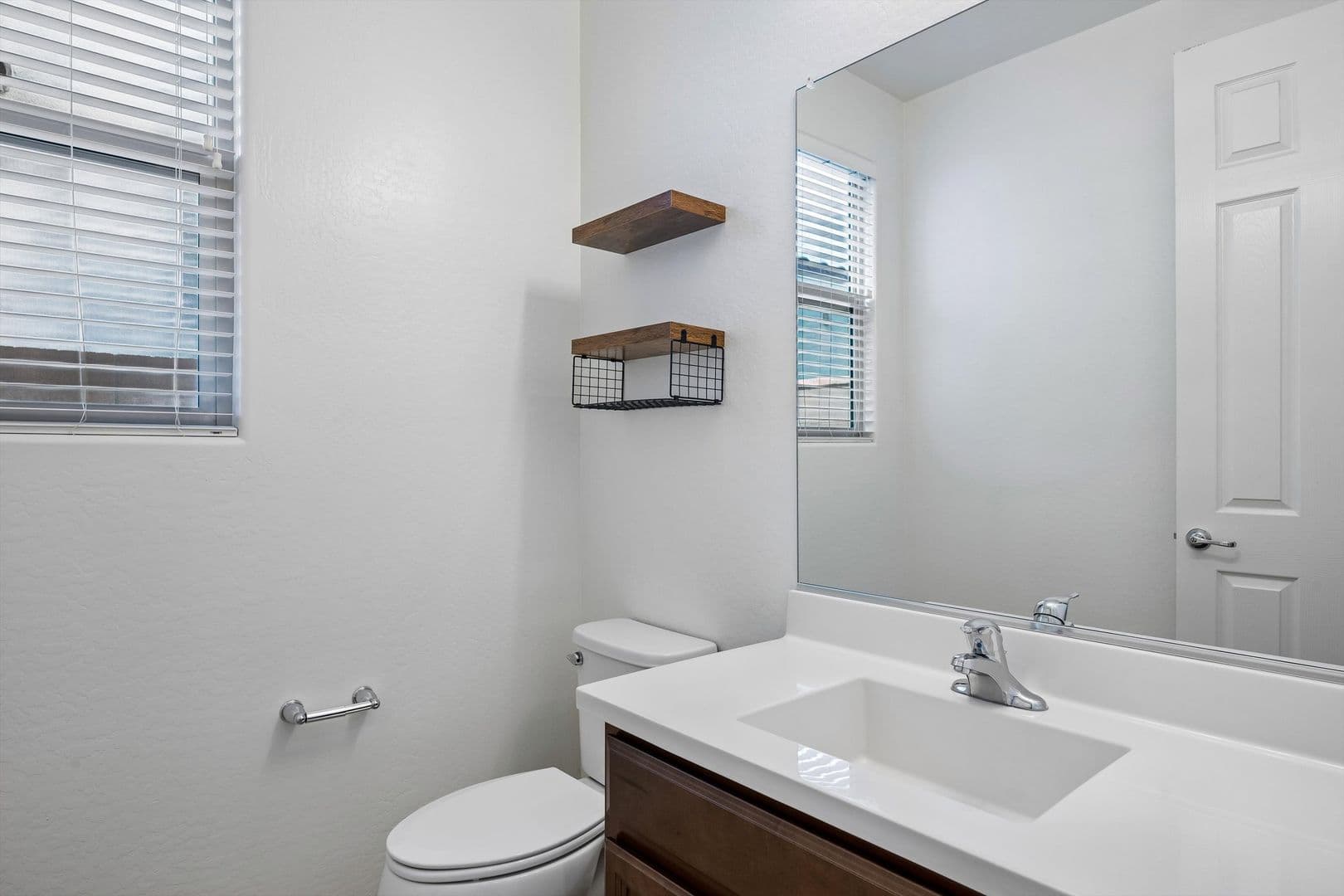 Mesa House: 10517 E Sebring Ave