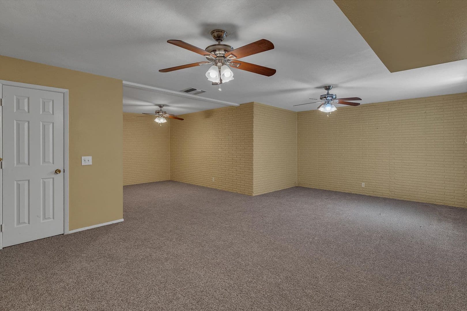 Mesa House: 6501 E Heather Dr