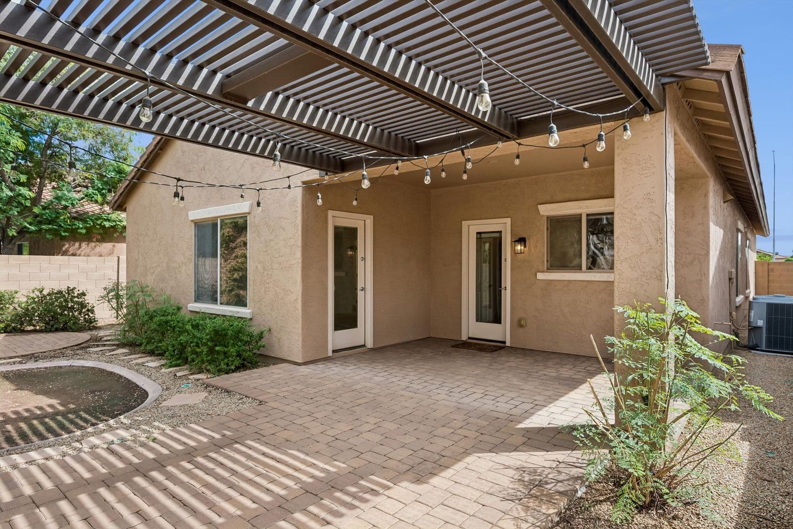 Mesa House: 11130 E Serafina Ave