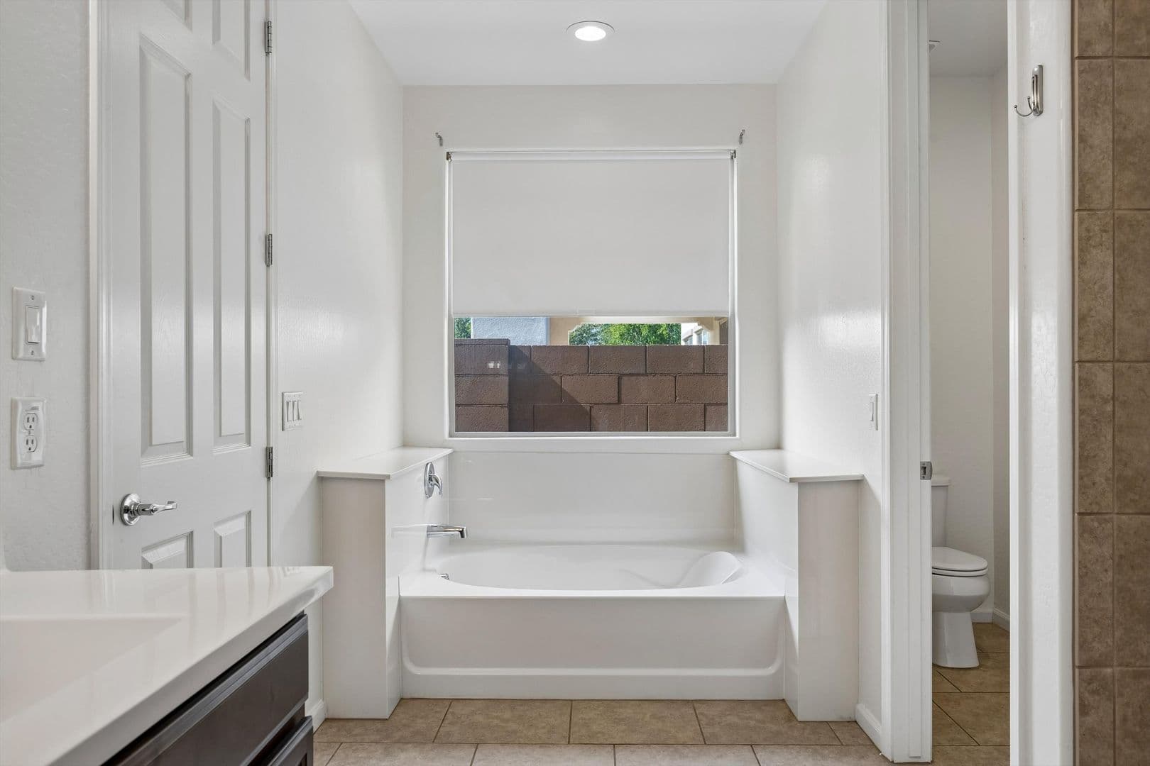 Mesa House: 10517 E Sebring Ave