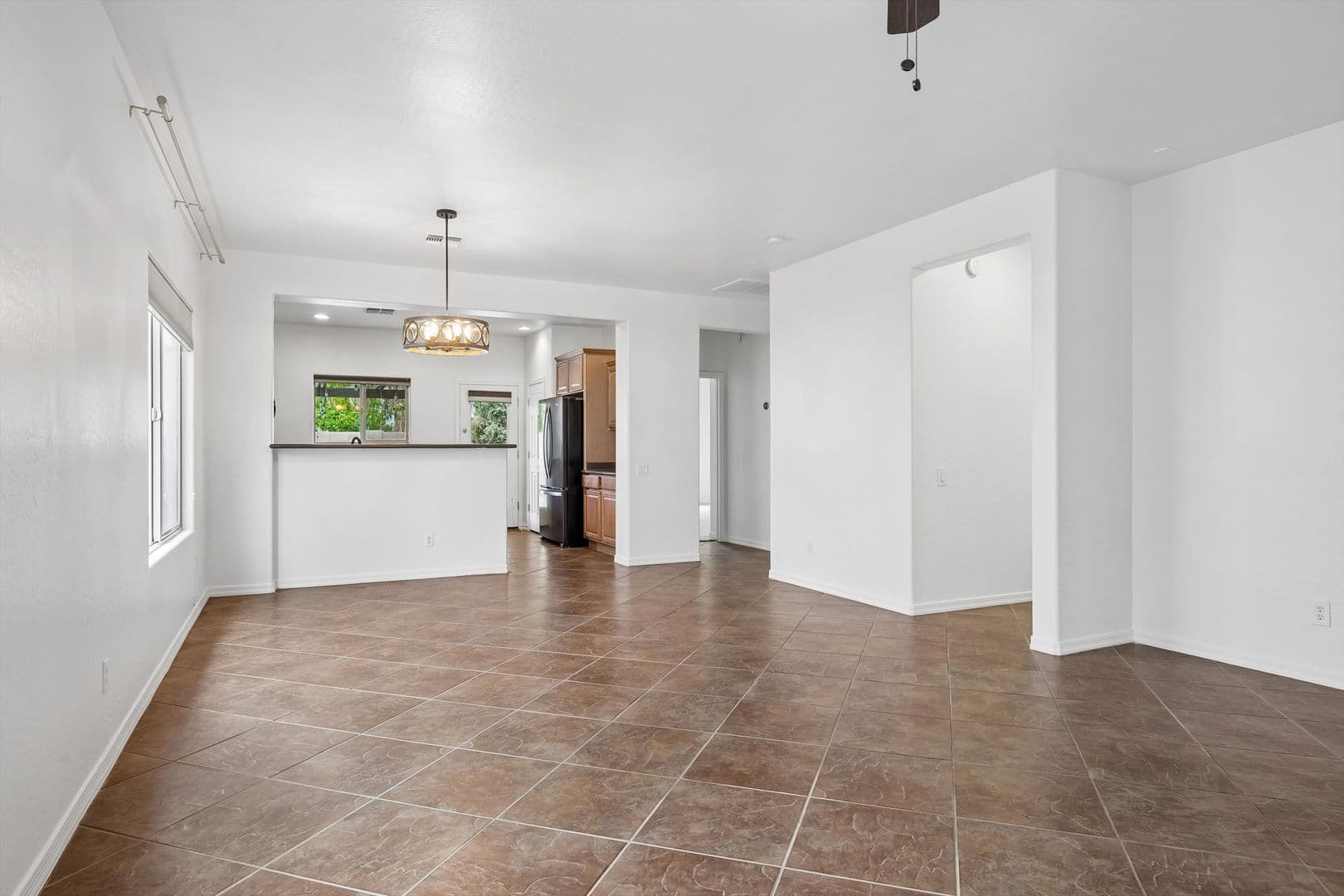Mesa House: 11130 E Serafina Ave