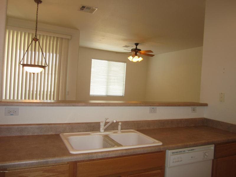 Mesa House: 1335 E June St