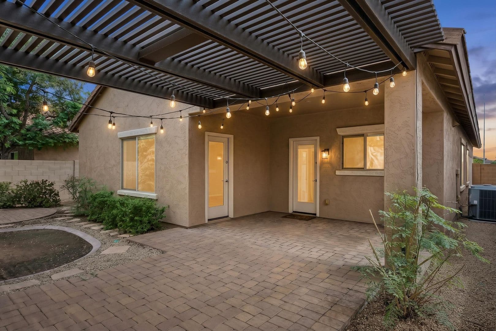 Mesa House: 11130 E Serafina Ave