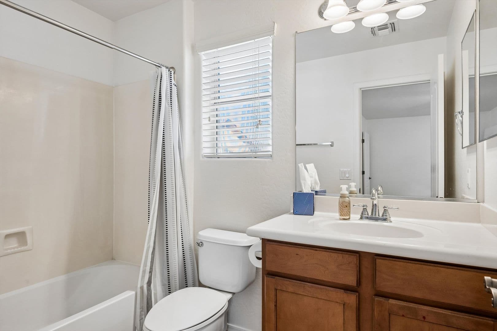 Gilbert House: 4256 E Carla Vista Dr
