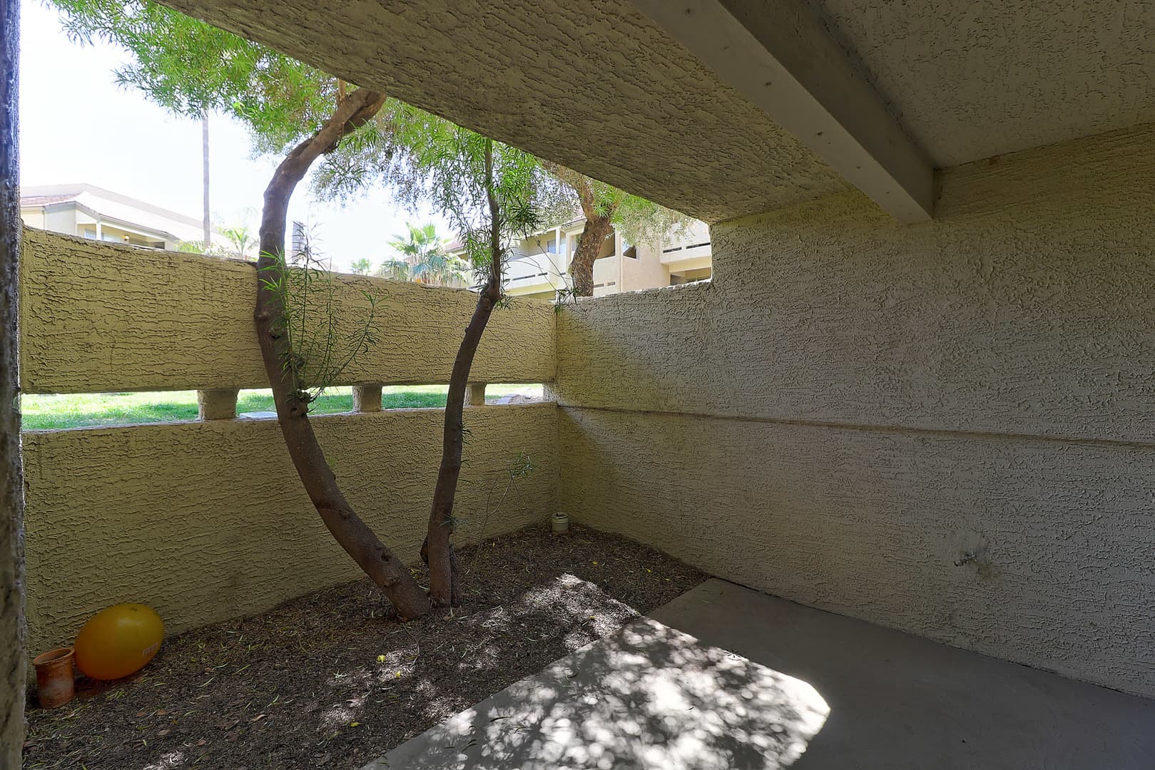 Mesa House: 1331 W Baseline Rd