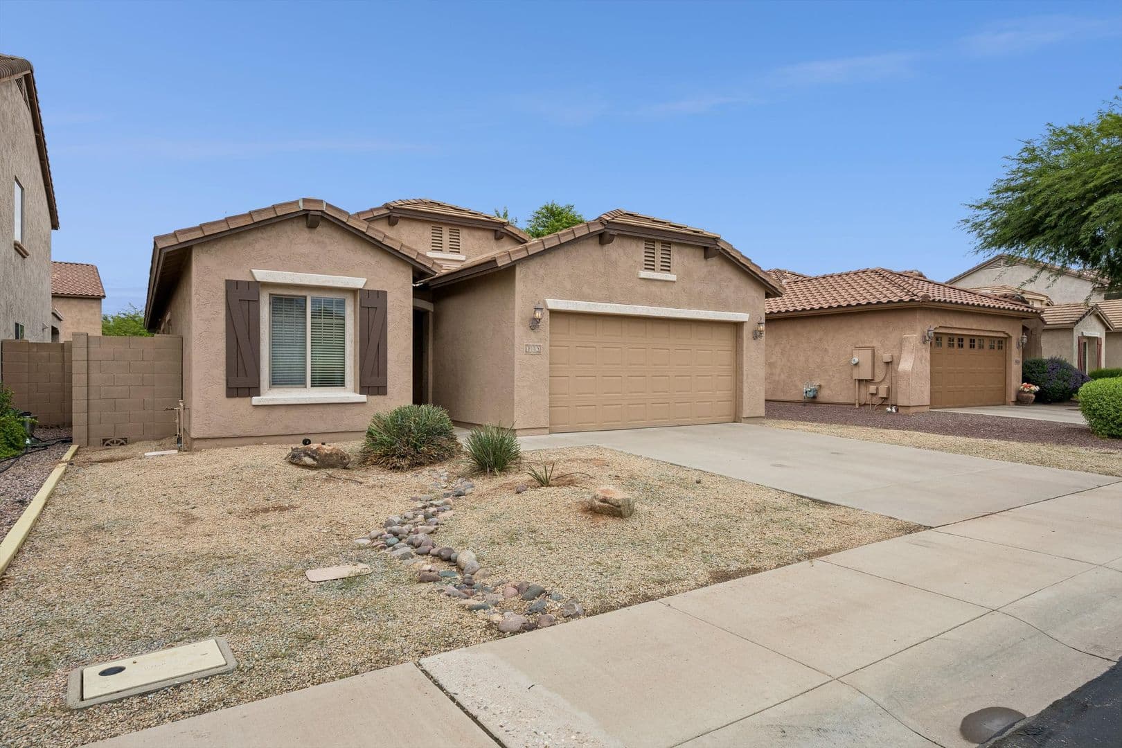 Mesa House: 11130 E Serafina Ave