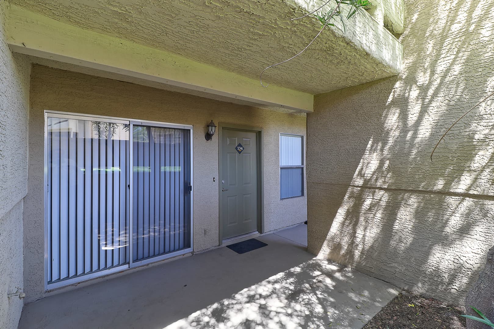 Mesa House: 1331 W Baseline Rd