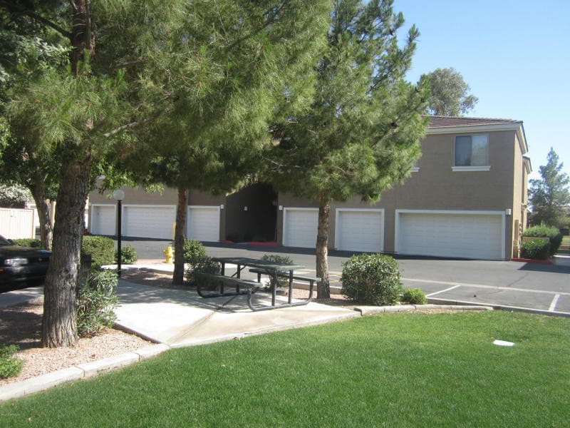 Mesa House: 1335 E June St