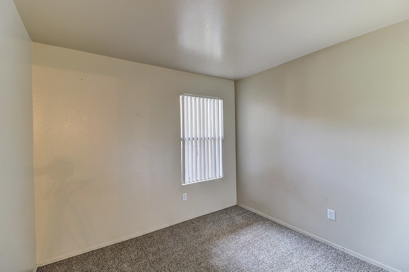 Mesa House: 1331 W Baseline Rd