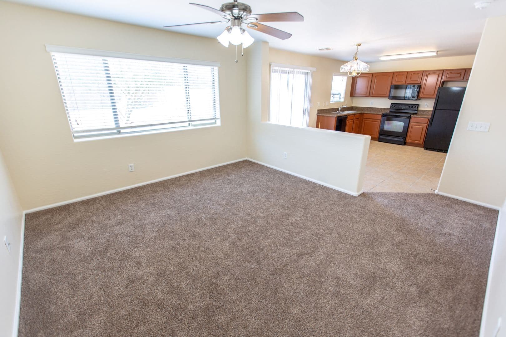 Maricopa House: 41294 W Pryor Ln
