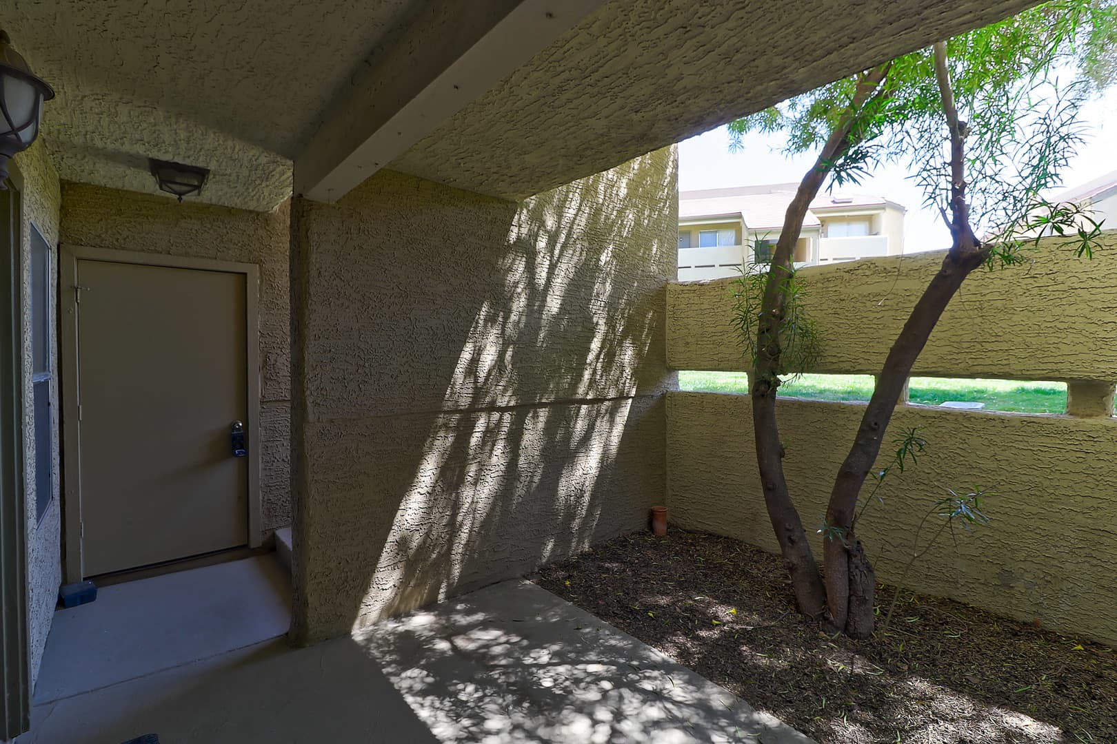 Mesa House: 1331 W Baseline Rd