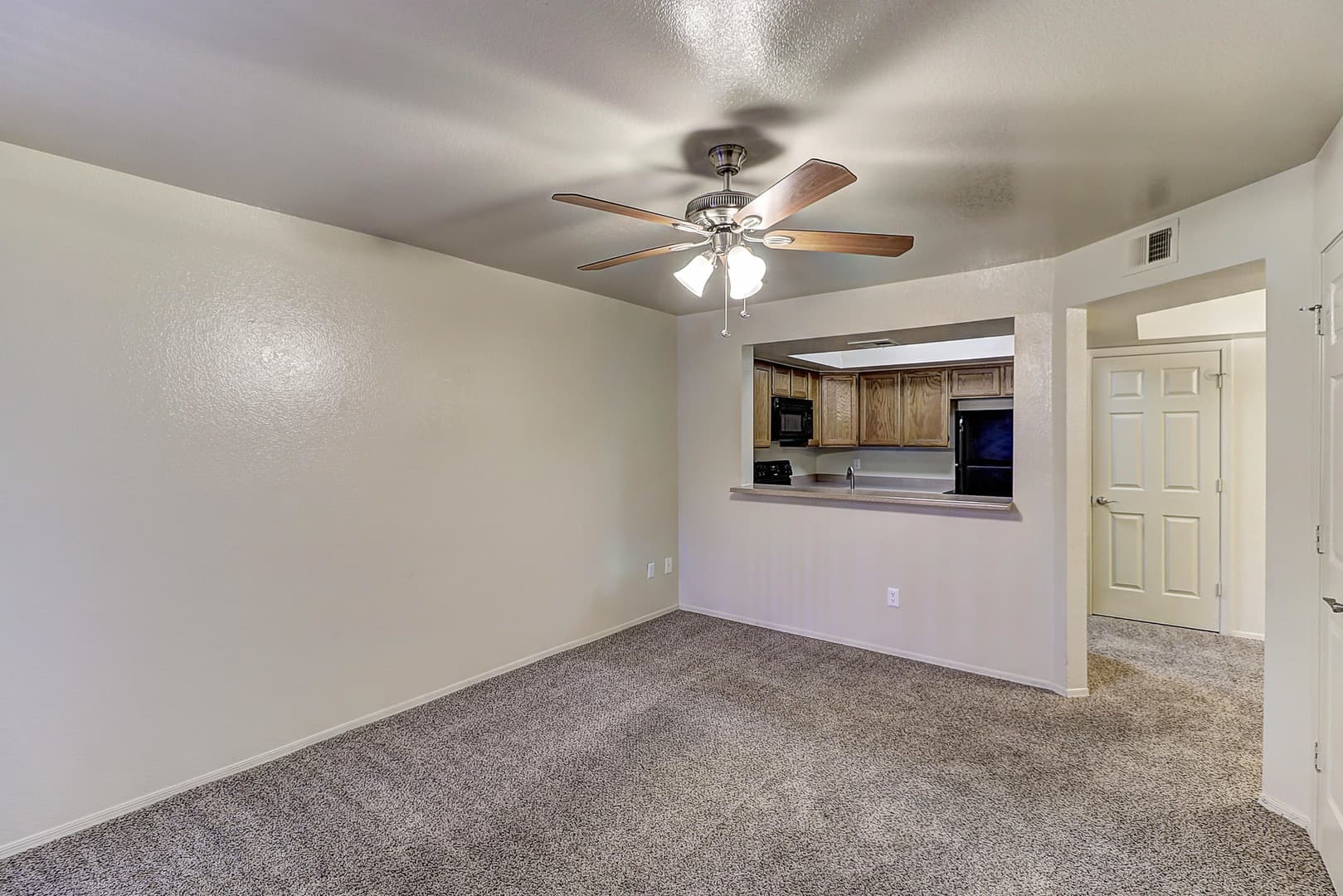 Mesa House: 1331 W Baseline Rd