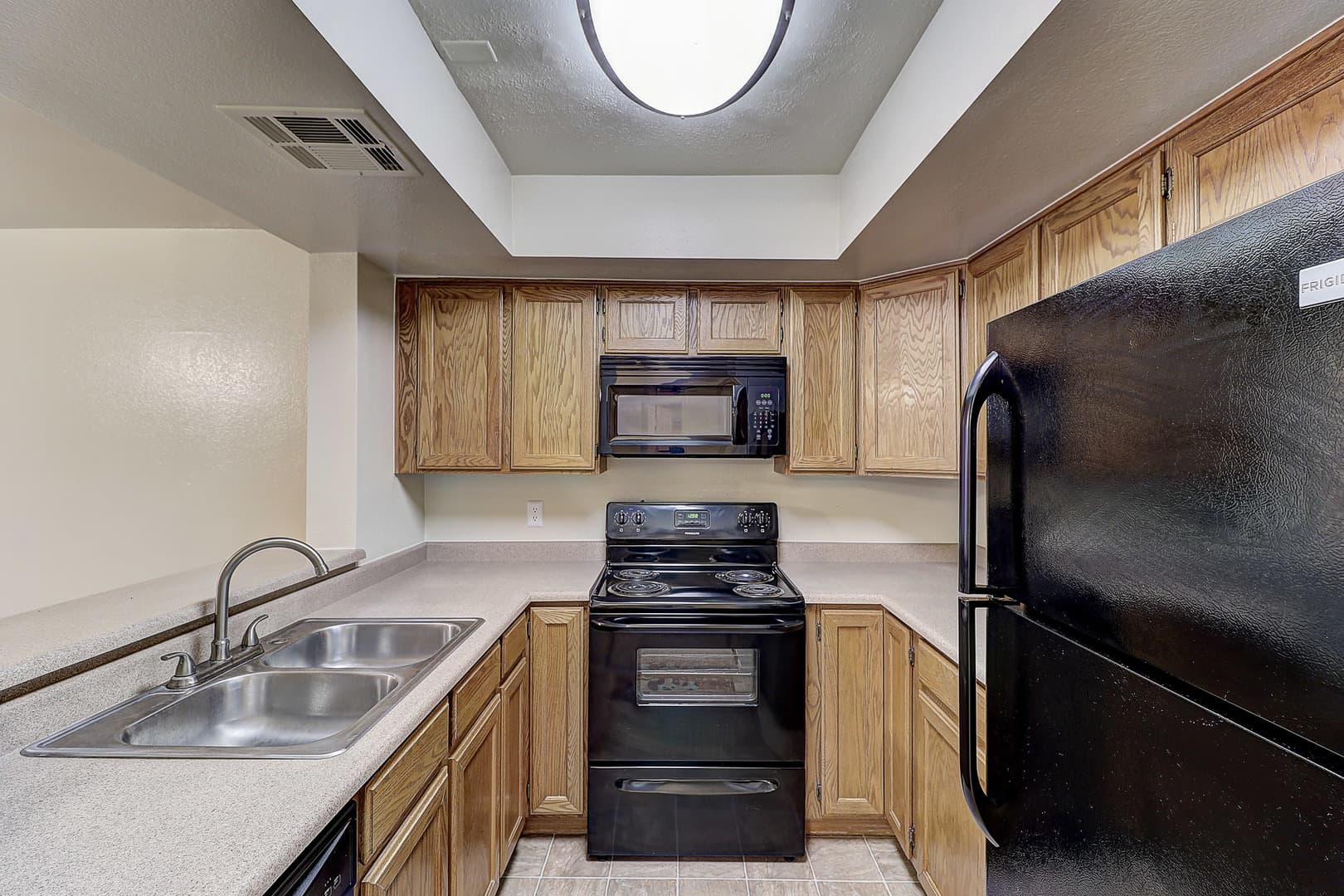 Mesa House: 1331 W Baseline Rd