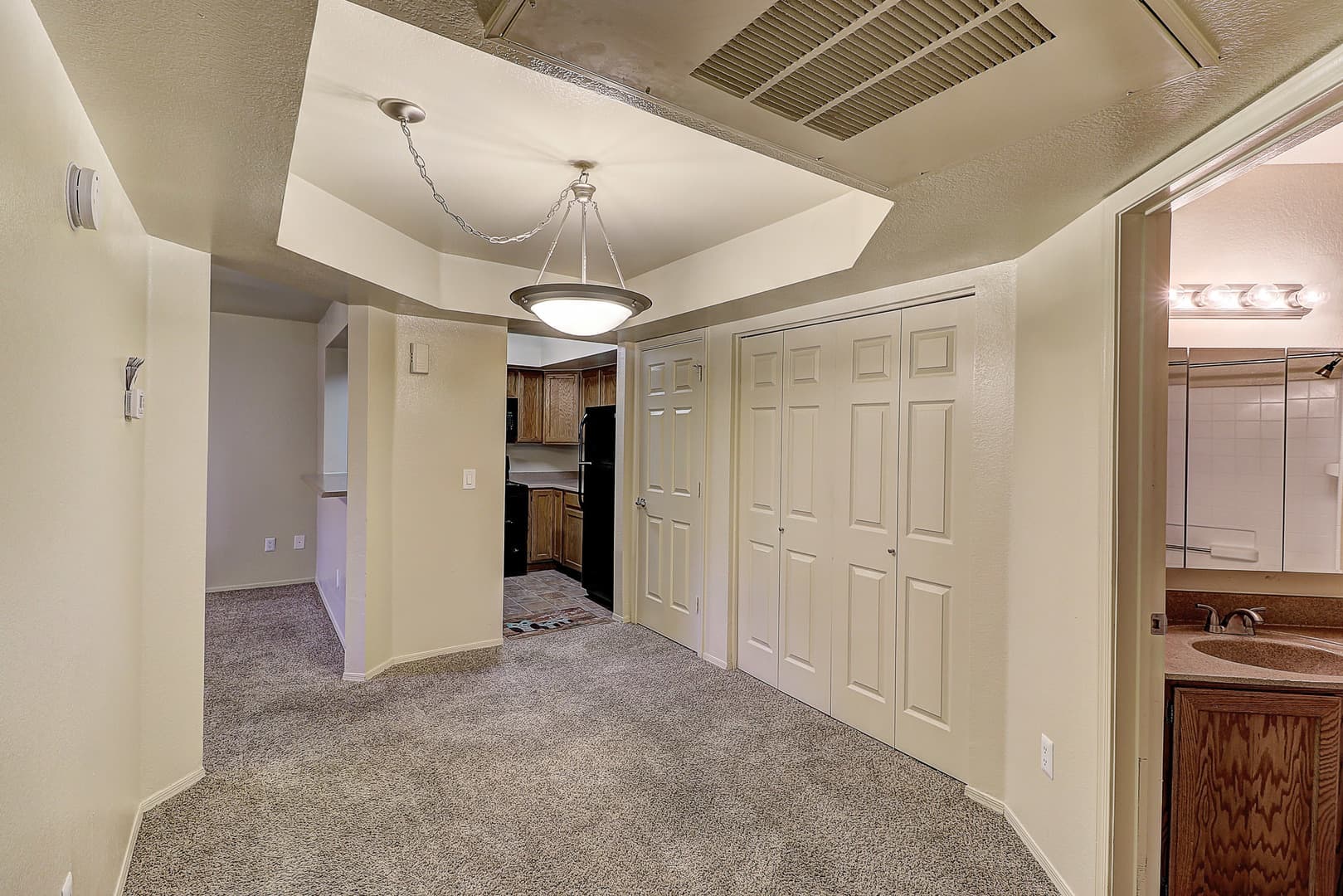 Mesa House: 1331 W Baseline Rd