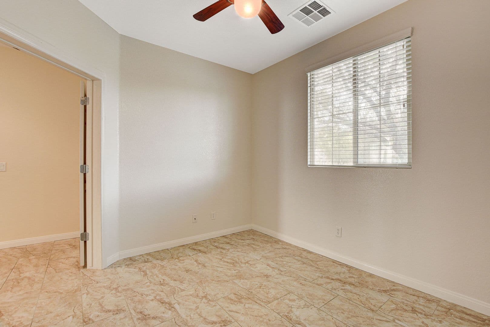 North Las Vegas House: 5548 Ayers Cliff St