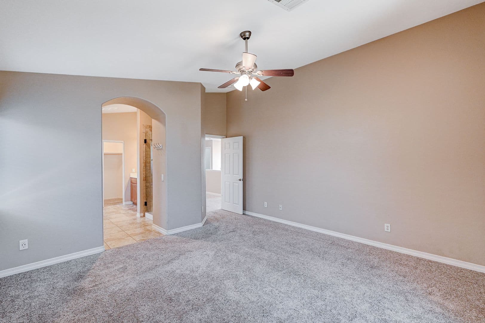 Las Vegas, House: 6952 Winter Ridge St.