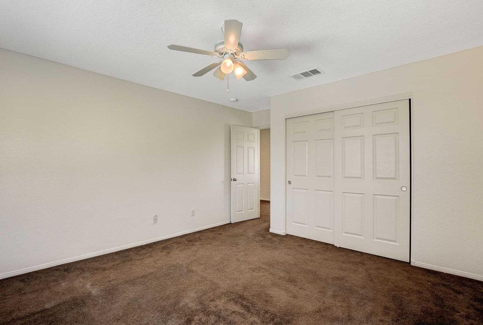 North Las Vegas House: 5548 Ayers Cliff St