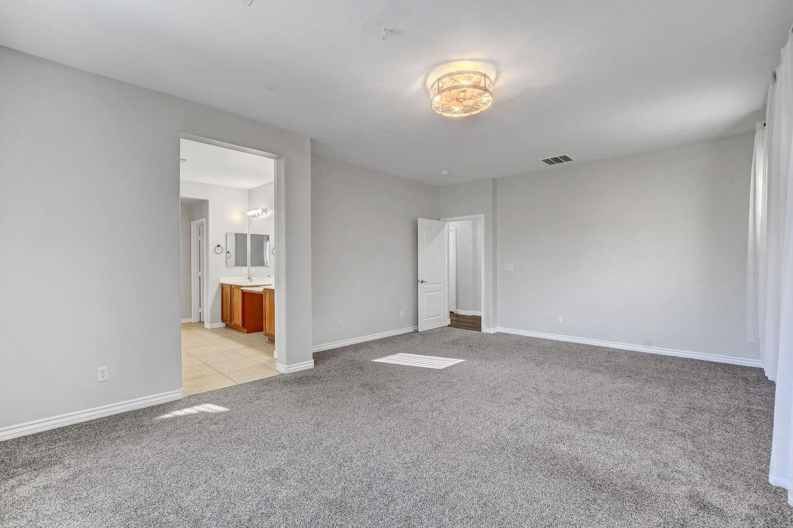 North Ls Vegas House: 4032 Gaster Ave.