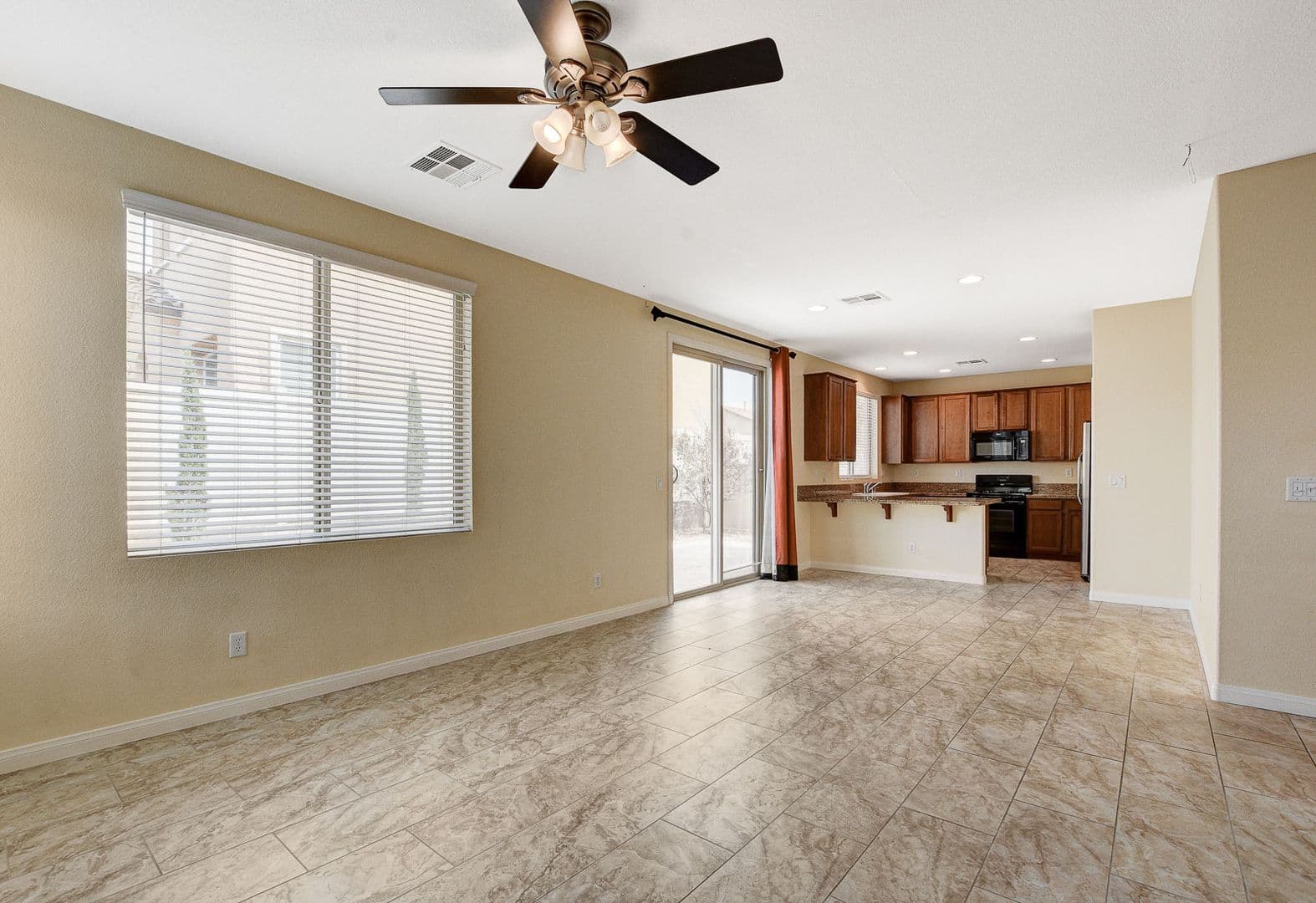 North Las Vegas House: 5548 Ayers Cliff St