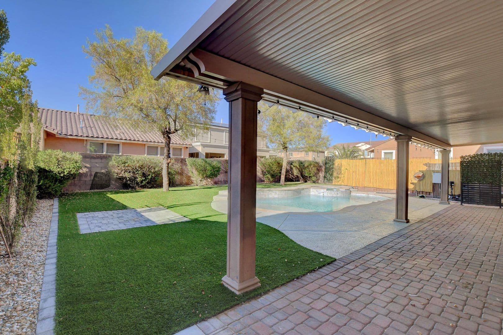 North Ls Vegas House: 4032 Gaster Ave.