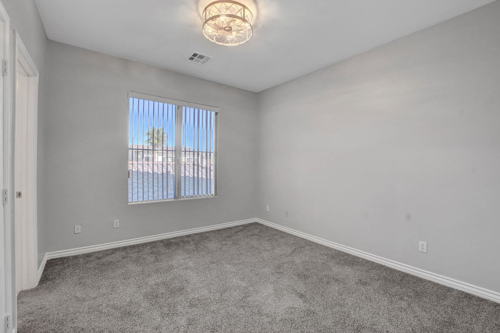 North Ls Vegas House: 4032 Gaster Ave.